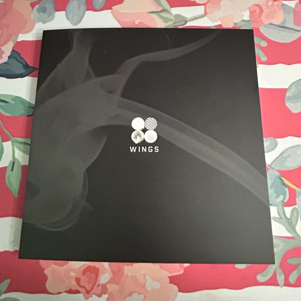 BTS Wings